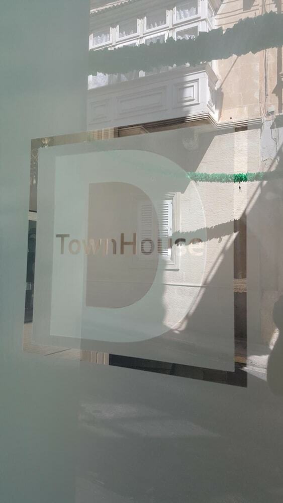 Hostal D Townhouse Boutique Suites