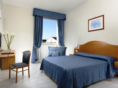 Hotel Golden Tulip Rome Airport