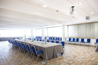 Hotel Golden Tulip Rome Airport
