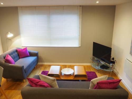 Halo Serviced Apartments - The Gateway