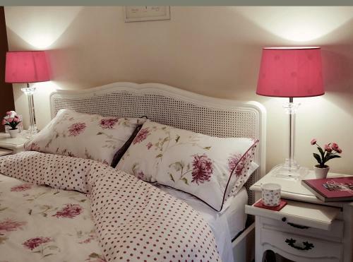 Bed & Breakfast Caroe Farm House