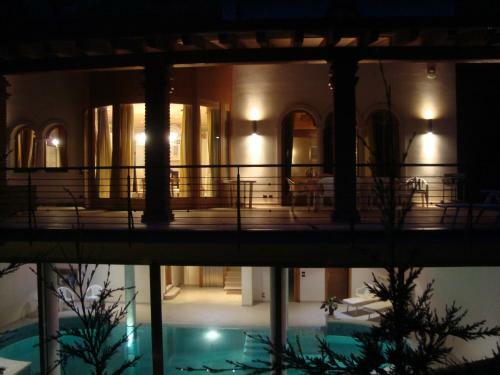 Villa D'epoca Sul Lago Di Garda Con Piscina Interna E Parco Con Laghetto