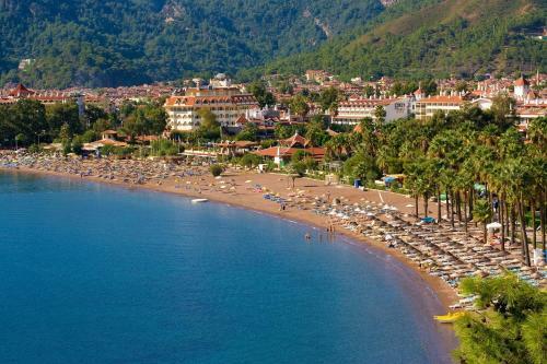 Yade Hotel