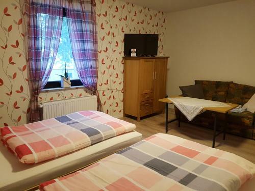 Posada Landgasthof Sch�nzer