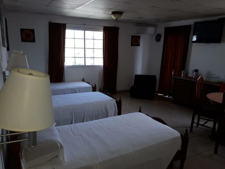 Hotel California Panama