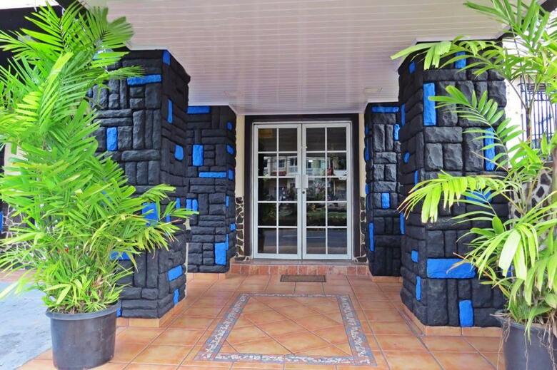 Hotel California Panama