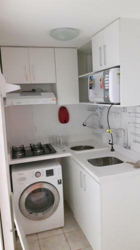 Apartamento Balkony 407 - Tr�s Quartos Perto Unb