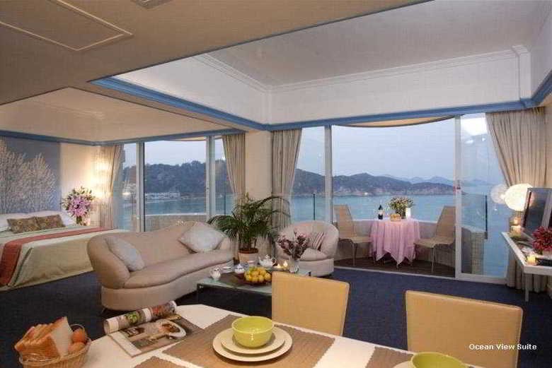 Hotel The Warwick
