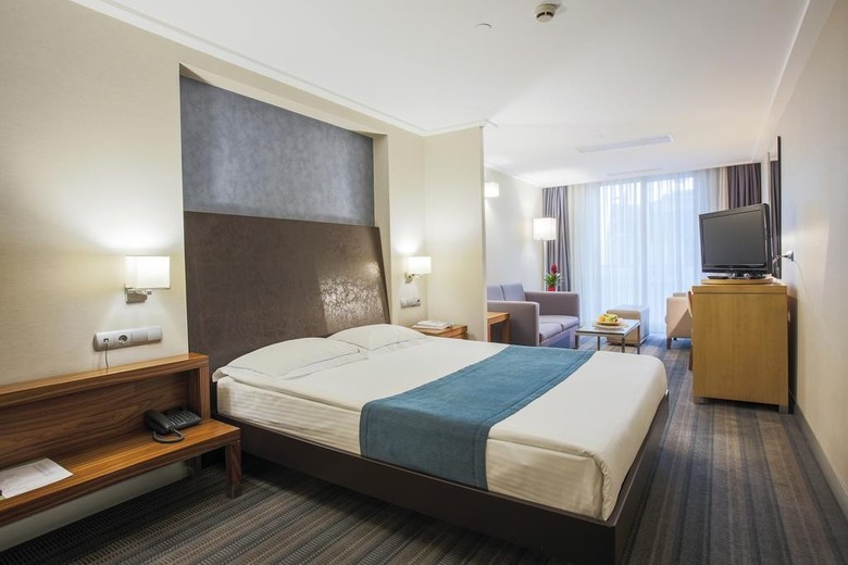 Hotel Housez Suites