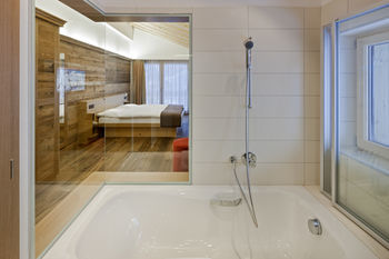 Schoenegg Swiss Q Chalet Hotel