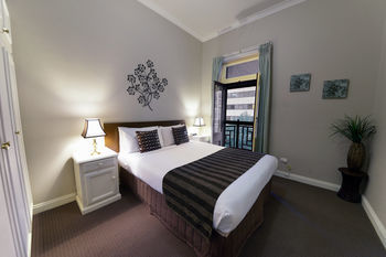 Hotel Quest Mansions