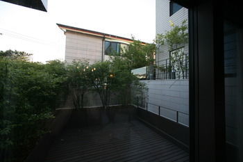 Bonum 1957 Hanok Stay And Hotel