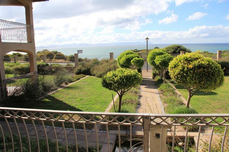 Hotel On The Cliff Guest House