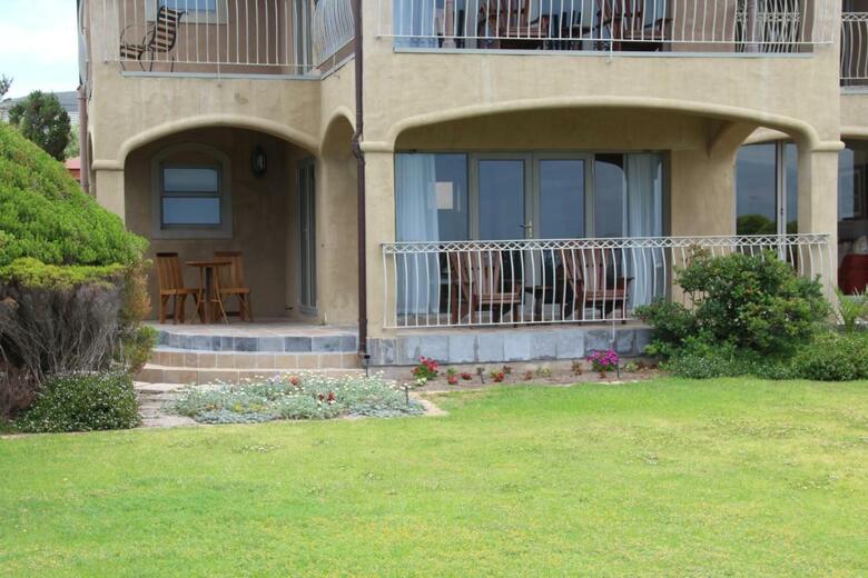Hotel On The Cliff Guest House