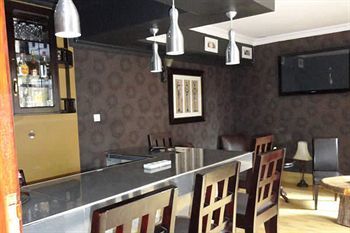 Bed & Breakfast Zawadi House