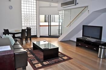 Astra Apartments - St Kilda Rd