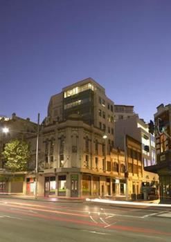 Hotel Valentine On George