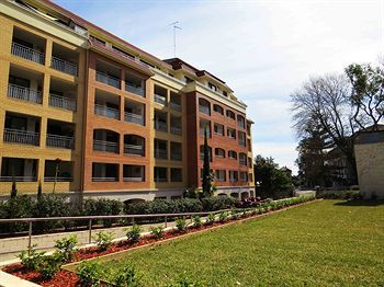 Waldorf Randwick Serviced Apartments