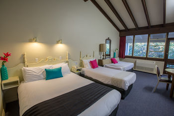 Hacienda Motel Sale