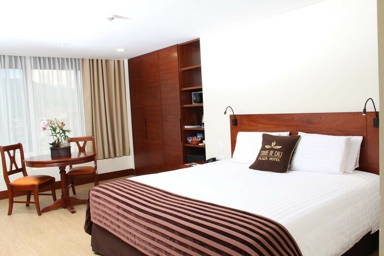 Hotel Torre De Cali Plaza
