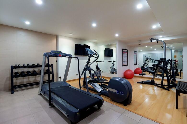 Madisson Inn Hotel & Luxury Suites