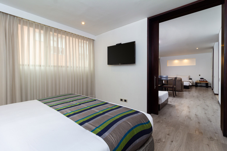Madisson Inn Hotel & Luxury Suites
