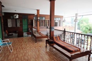 Hotel Chommuang Guest House