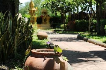 Hotel Baan Baitan Resort