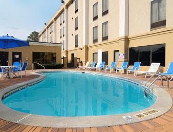 Hotel Baymont Inn & Suites