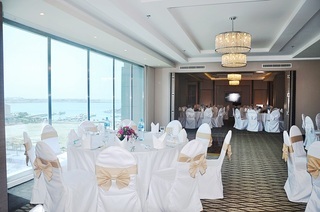 Ramada Hotel And Suites Amwaj Islands Manama