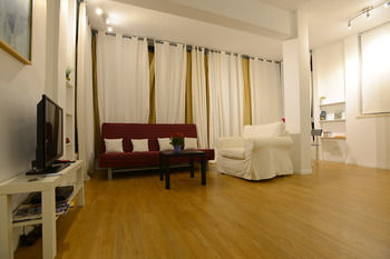 Apartamento Hatzmaot - Bat Yam