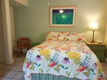 Hotel Alexander Palms Court