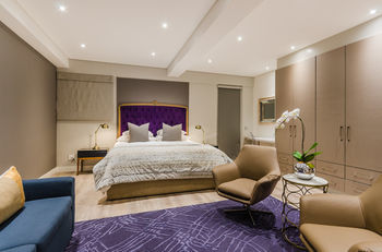 107 Dorpstraat Boutique Hotel