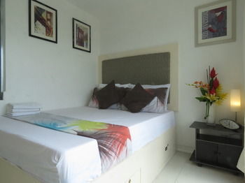 Aparthotel Bayview Designers Suites