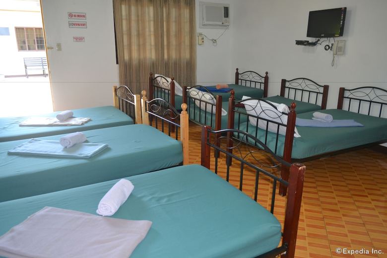 Hotel Antonio's Apartelle & Suites