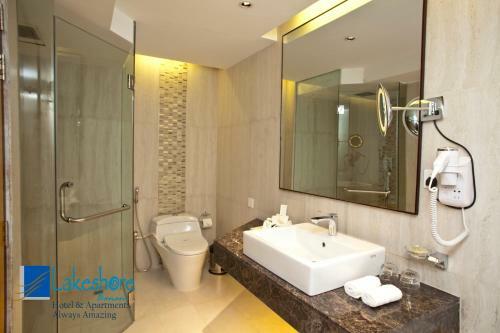 Hotel Lakeshore Banani