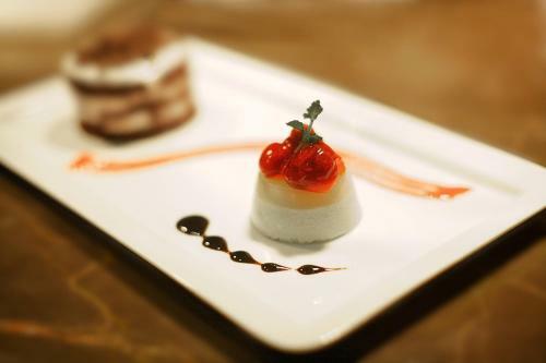 Hotel Lakeshore Banani