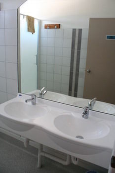 Turtle Cove Accommodation - Hostel