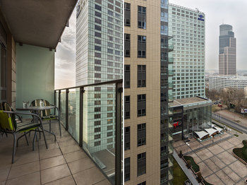 Chopin Apartments Platinum Towers