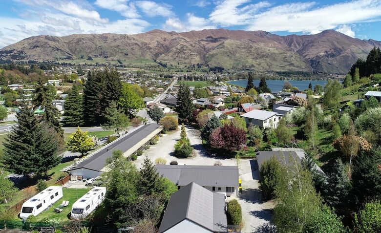 Archway Motel & Chalets