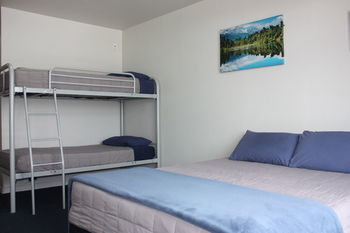 Queenstown Lakeview Holiday Park