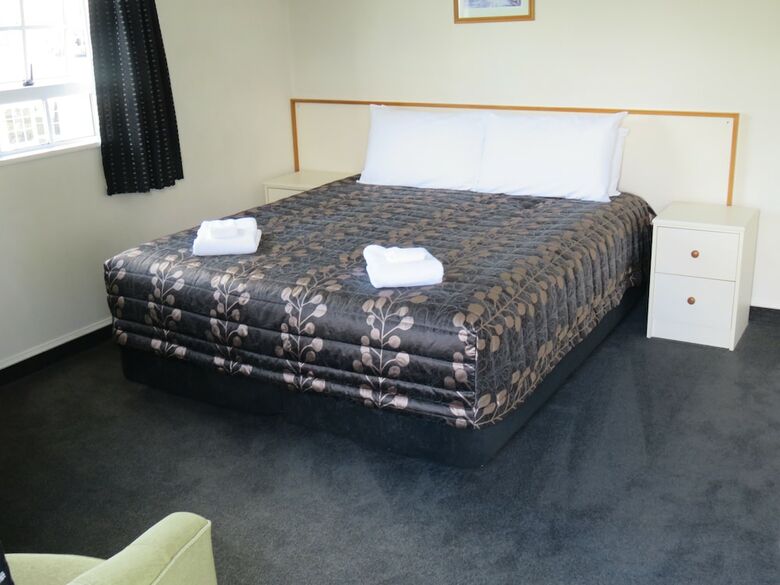 Hotel Admirals Motor Lodge