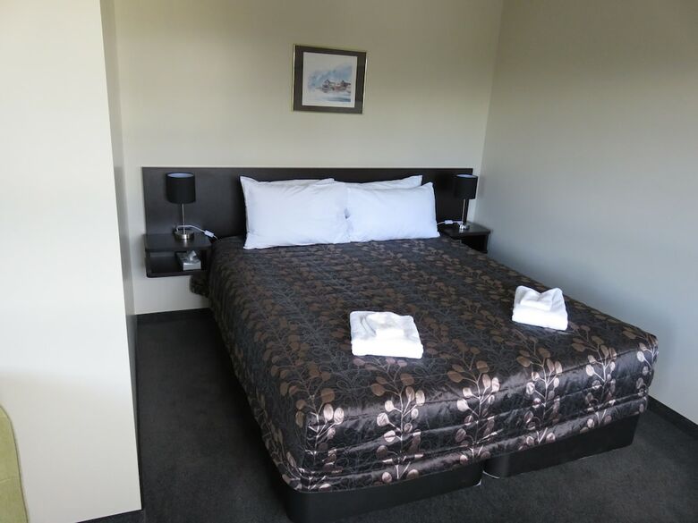 Hotel Admirals Motor Lodge