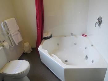 Ellena Court Motel