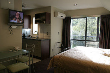 Athena Motel & Apartments