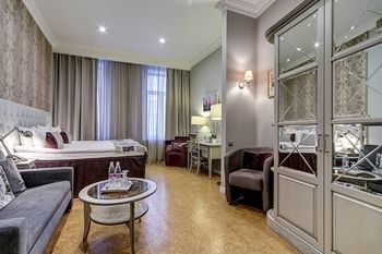 Pushka Inn Hotel