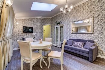 Pushka Inn Hotel