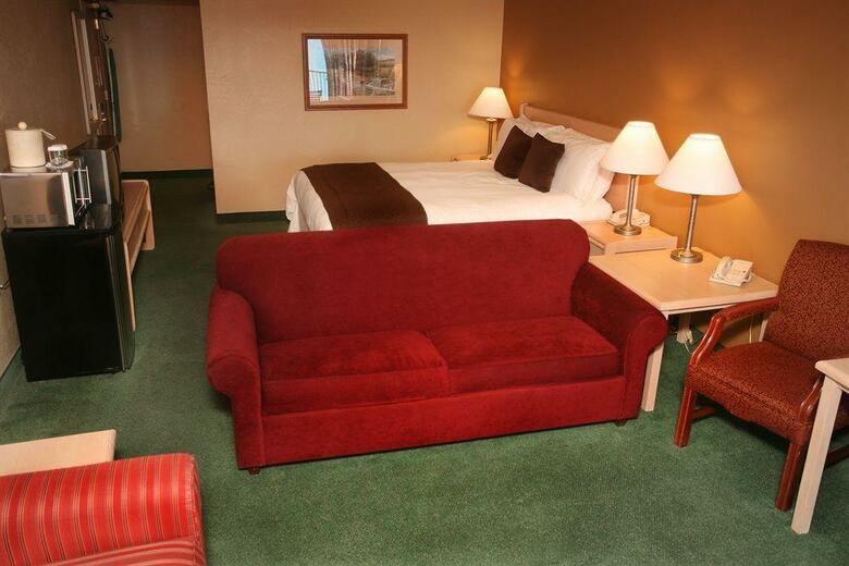 Hotel Inn By The Lake