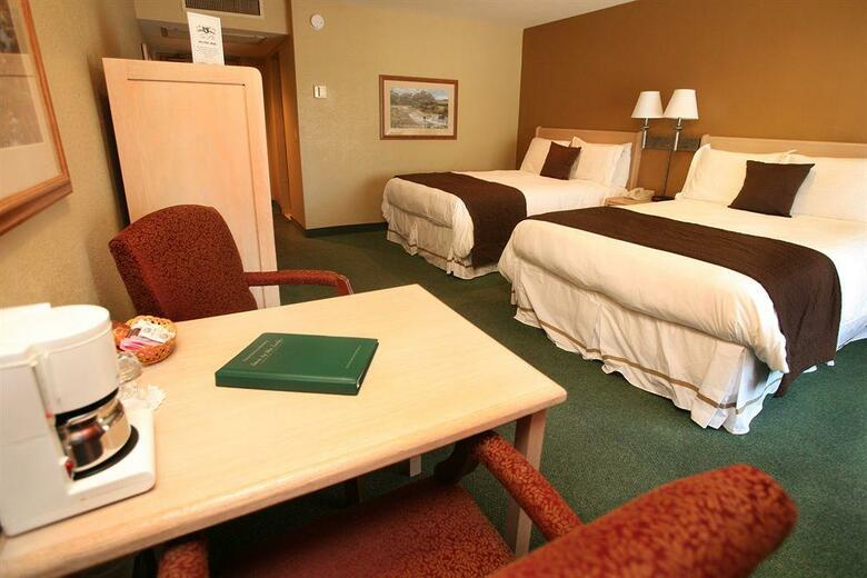 Hotel Inn By The Lake