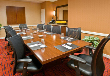 Hotel Courtyard By Marriott Cincinnati North At Union Centre